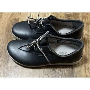 Bogs Black Quinn Waterproof Low Top Sneaker Shoes Women's 11 EU size 42